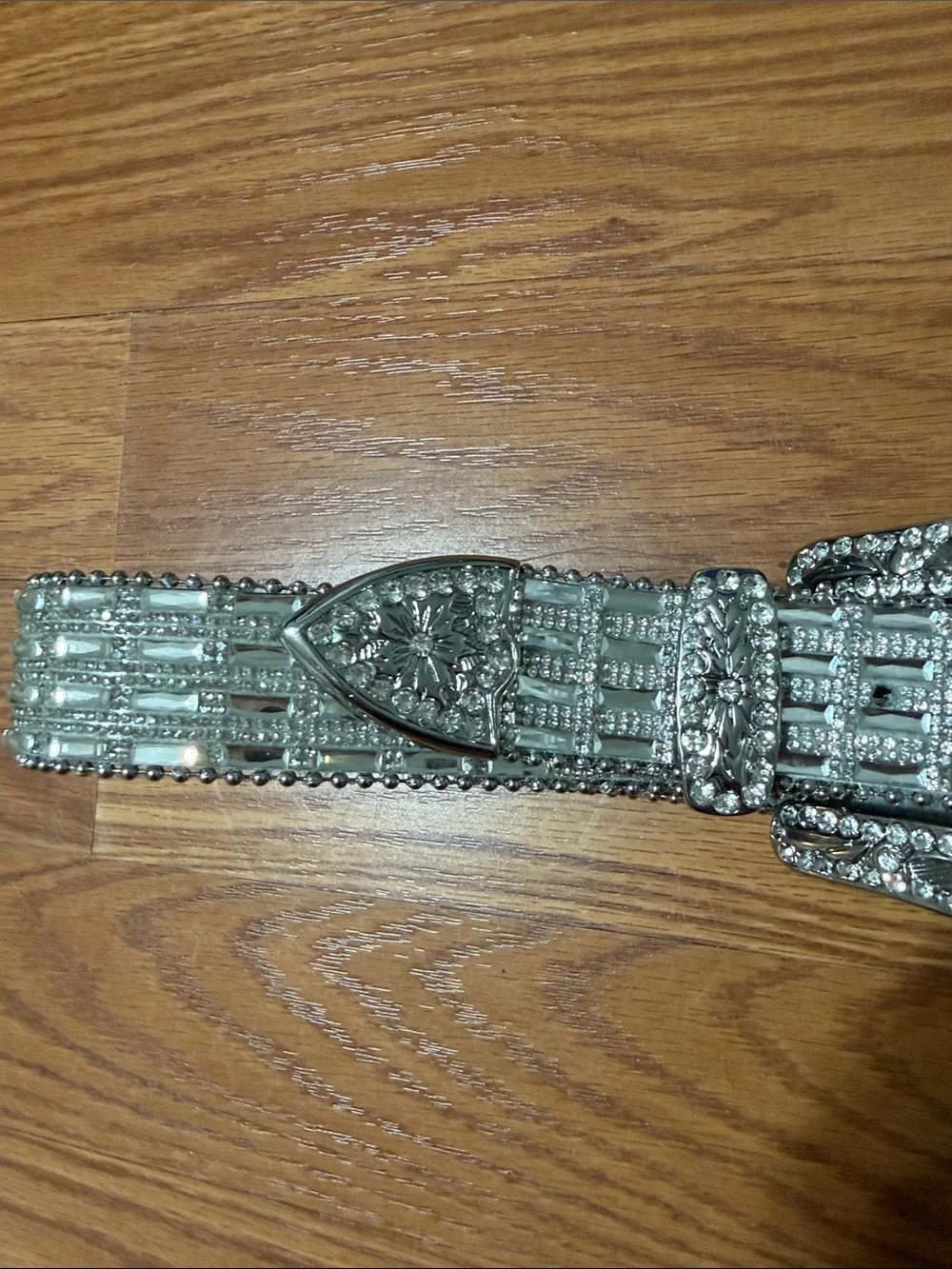 Buckle Women's Genuine Leather Metallic Belt Silver Rhinestone Embellished